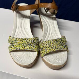 Crocs, Leigh II, ankle strap, graphic wedge, floral print size 8